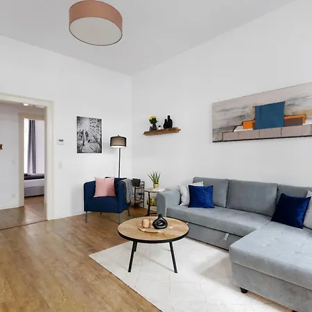 Casa Di Nero Komfort Mit Innenstadtlage Und Balkon Висбаден