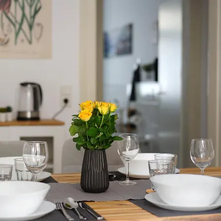 Casa Di Nero Komfort Mit Innenstadtlage Und Balkon Апартаменты